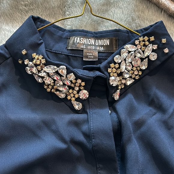 Navy Sleeveless Button Down Blouse with Crystal Collar size L-NWT - Picture 5 of 10